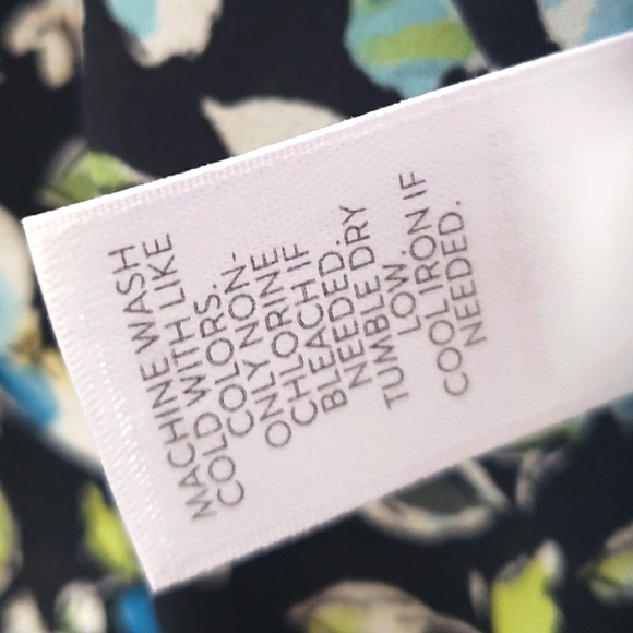 J. Jill Long Sleeve Longlined Floral Button Down Tiered Layed Hem Top, Size M - Picture 12 of 12